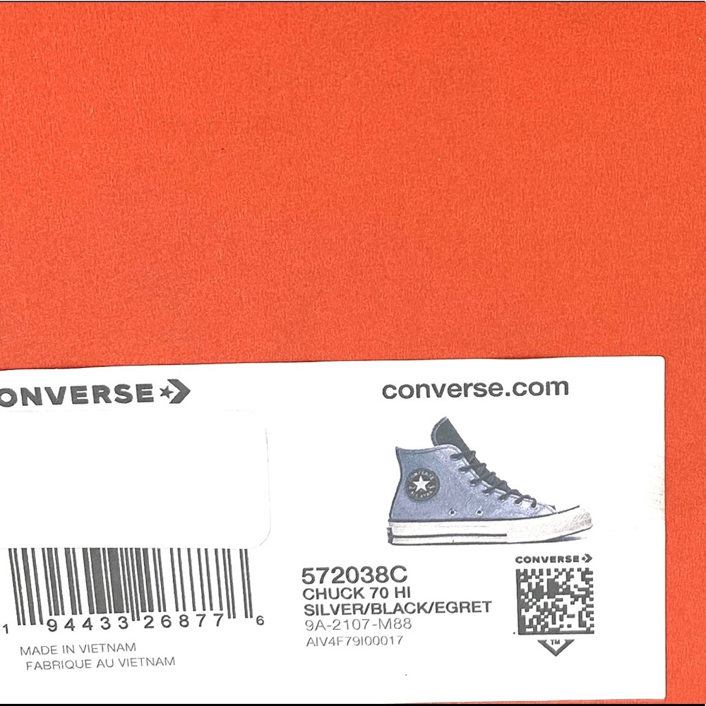 Converse Chuck 70 Sneakers High Top Silver Black Casual Skate Women Size 572038C - Picture 7 of 8